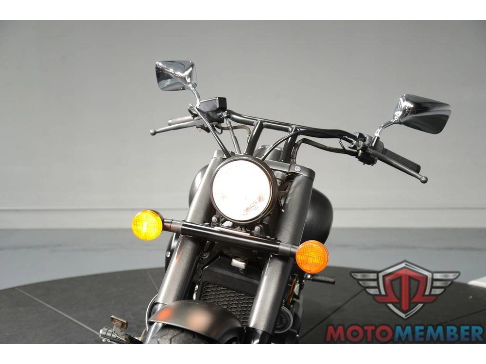 2022 Honda Shadow Phantom alt