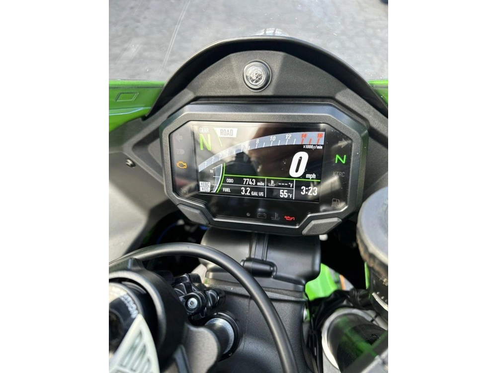 2023 Kawasaki Ninja® Zx™-10r Krt Edition alt
