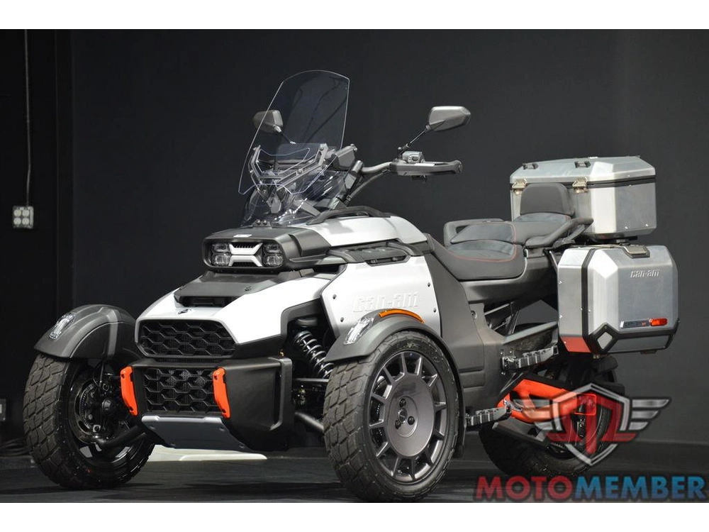 2025 Can-am Canyon Xt alt