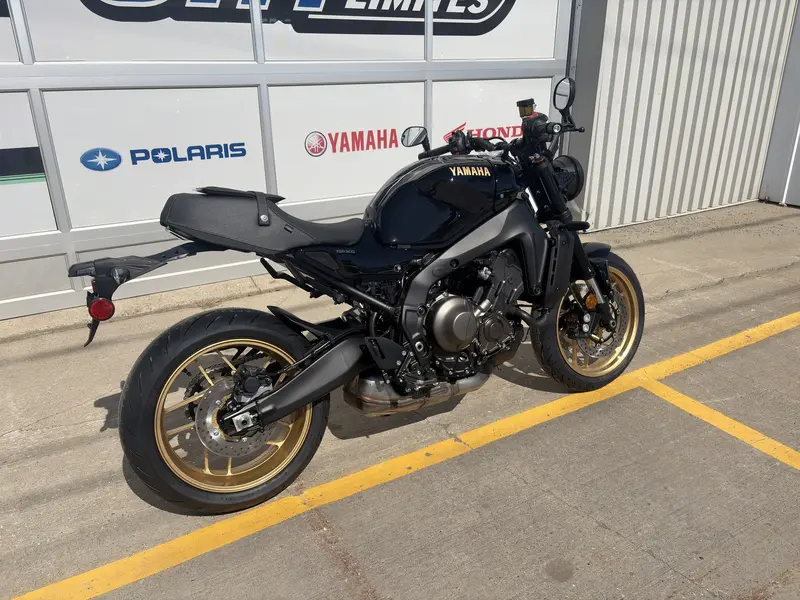 2026 Yamaha XSR900 thumbnail 9
