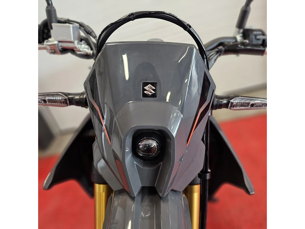 2026 Suzuki Dr-z 4s alt