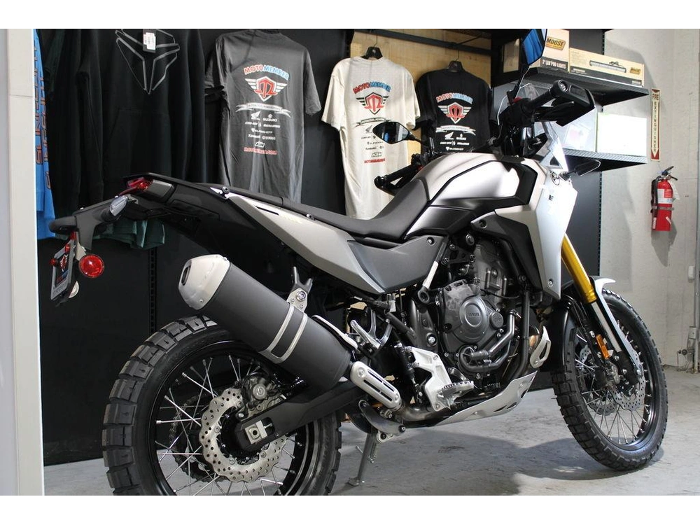 2025 Yamaha Tenere 700 alt