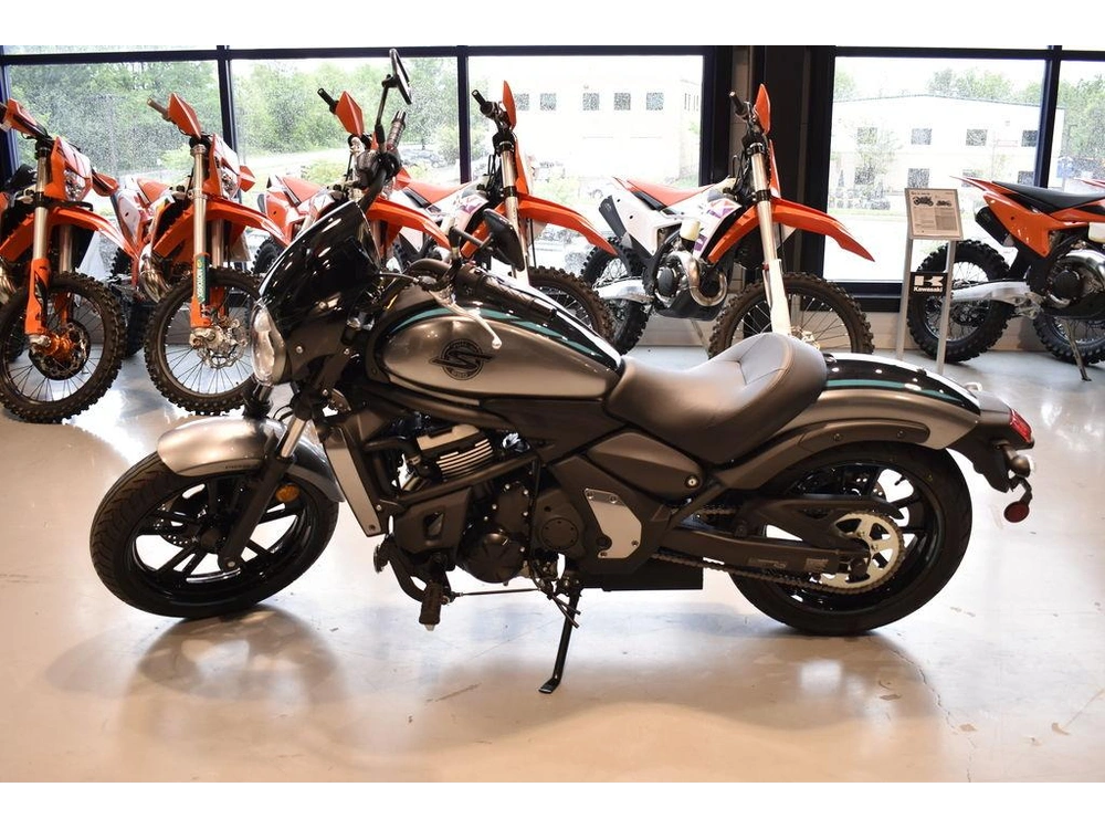 2025 Kawasaki Vulcan® S Cafe Abs alt