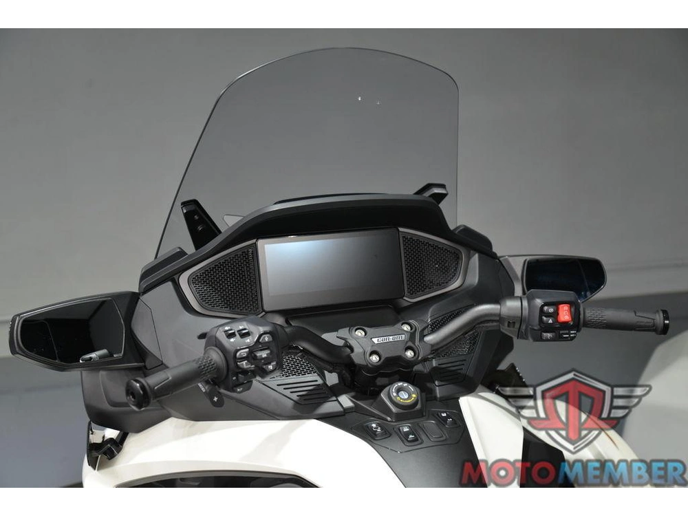 2026 Can-am Spyder Rt Sea-to-sky alt