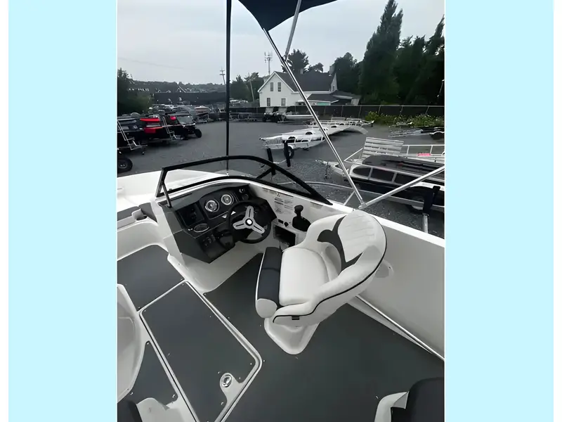 Bayliner VR05 + 150hp EFI 4S Mercury & Trailer 2022