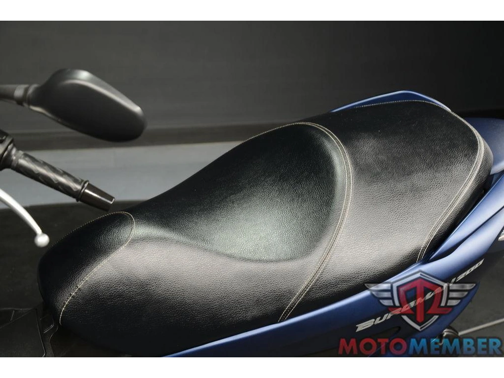 2022 Suzuki Burgman 200 alt