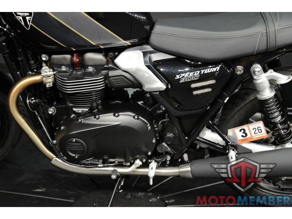 2025 Triumph Speed Twin 900 Phantom Black/aurum Gold alt
