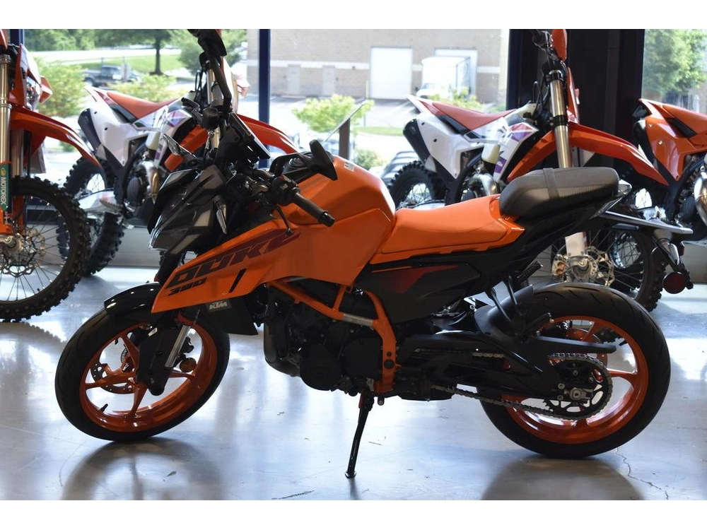 2024 Ktm 390 Duke alt