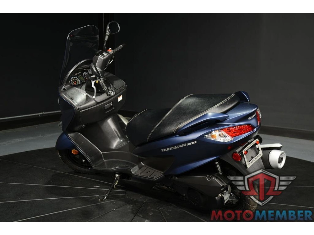 2022 Suzuki Burgman 200 alt