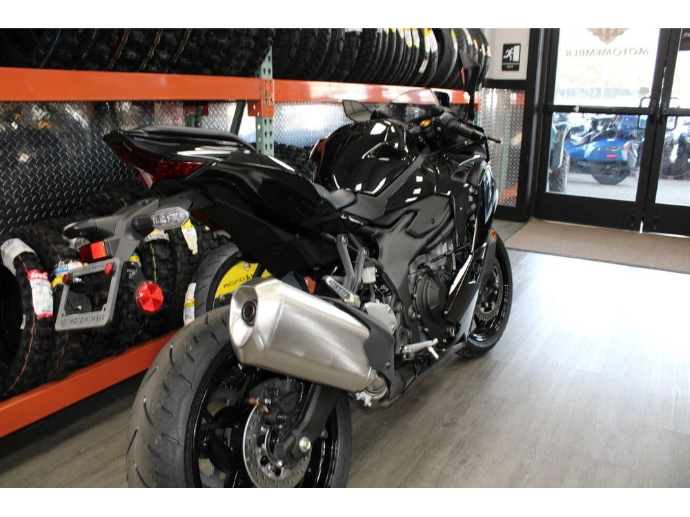 2025 Kawasaki Ninja® Zx™-4r Abs alt