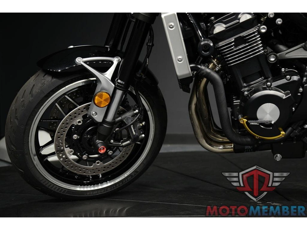2023 Kawasaki Z900rs alt