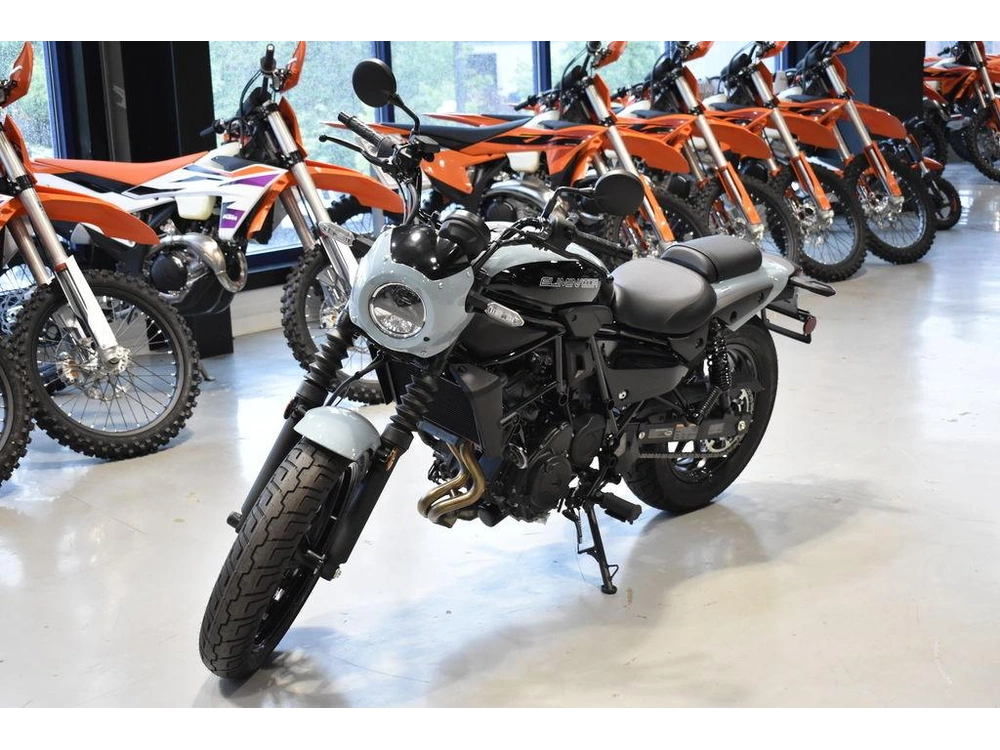 2025 Kawasaki Eliminator® Se Abs alt