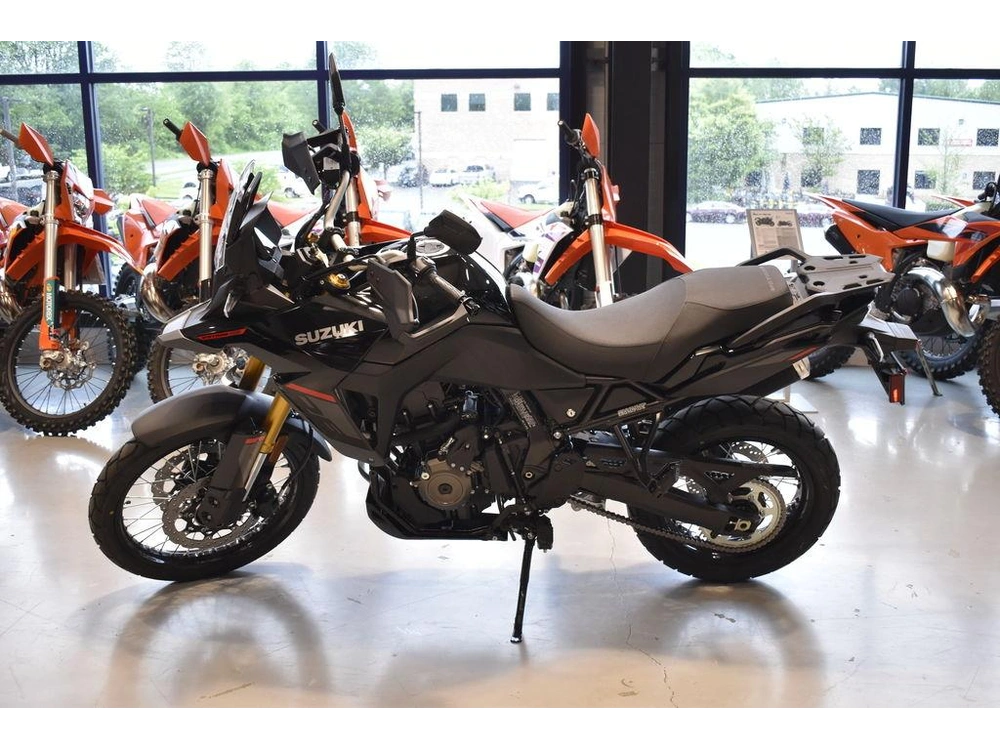 2025 Suzuki V-strom 800de alt