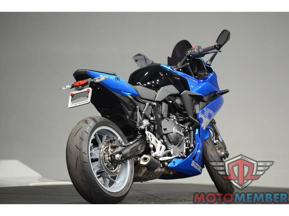 2024 Suzuki Gsx-8r alt