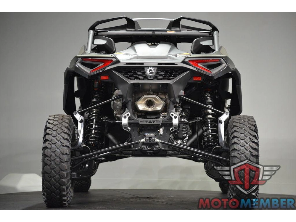2026 Can-am Maverick R X Rc alt