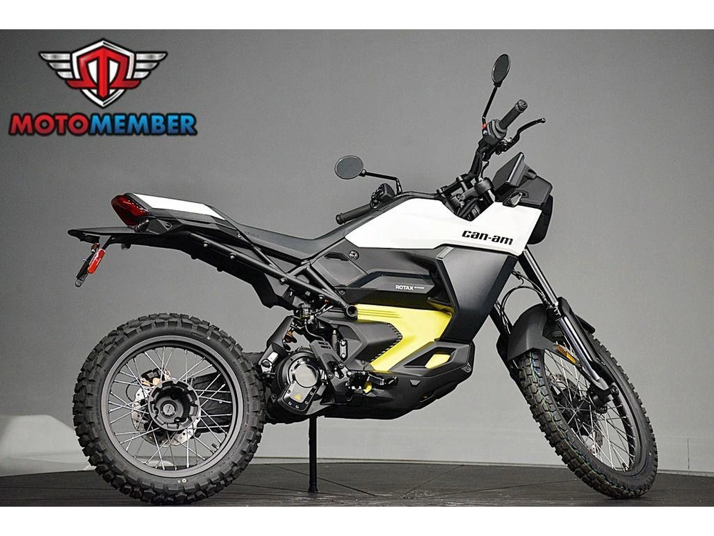 2025 Can-am Origin White alt