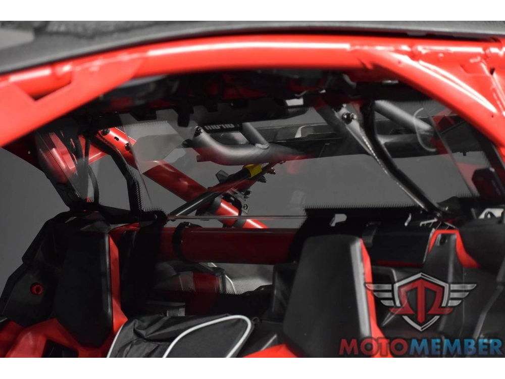 2025 Can-am Maverick X3 Ds Turbo Fiery Red & Hyper Silver alt