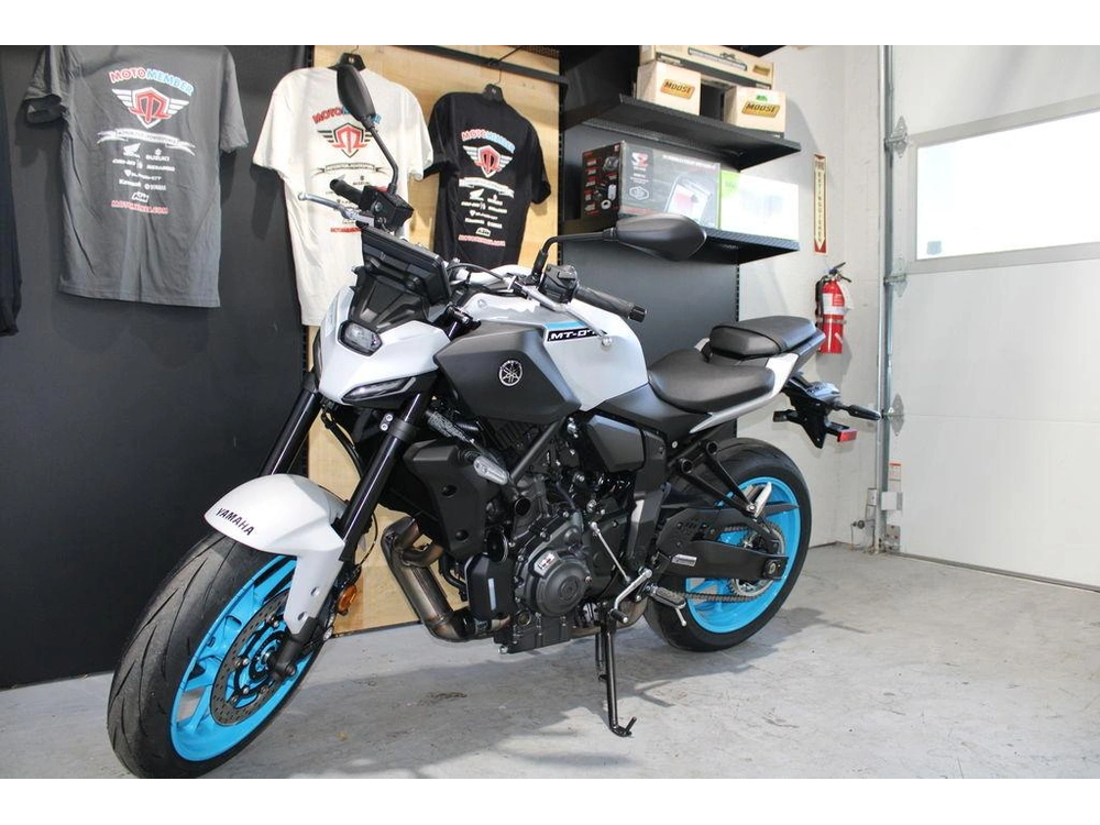 2025 Yamaha Mt-03 alt