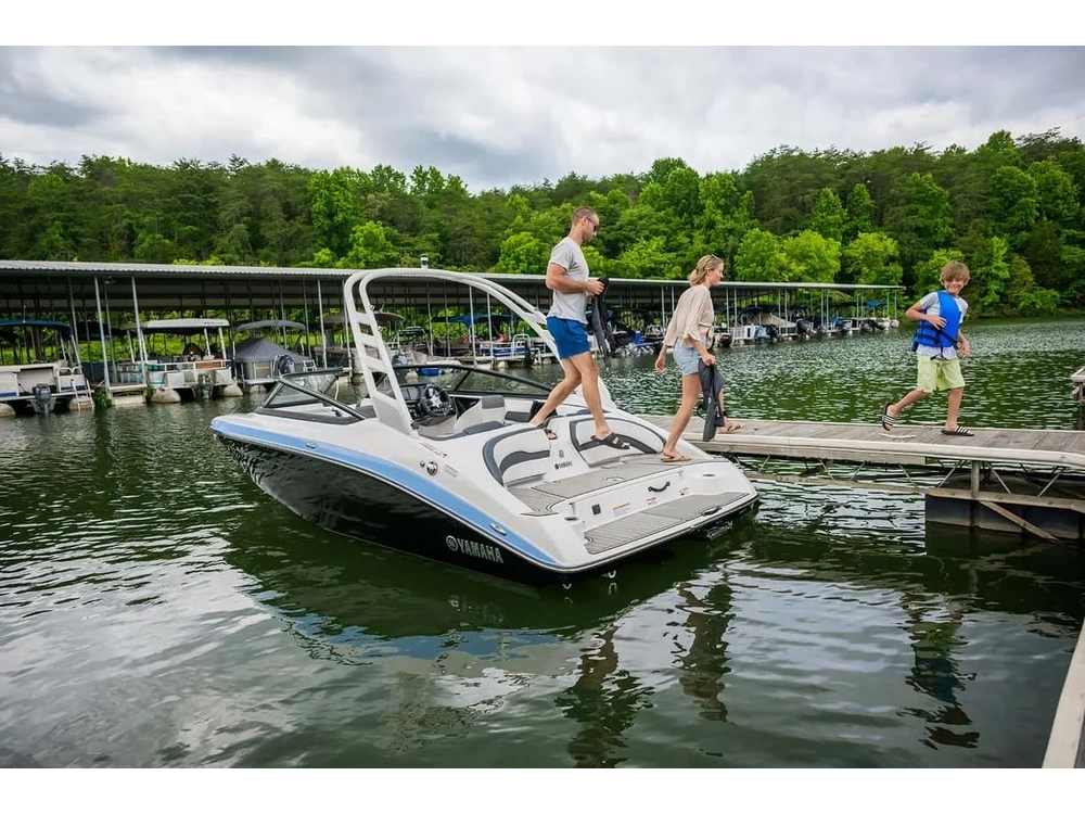 2025 Yamaha 195s Mist Grey alt