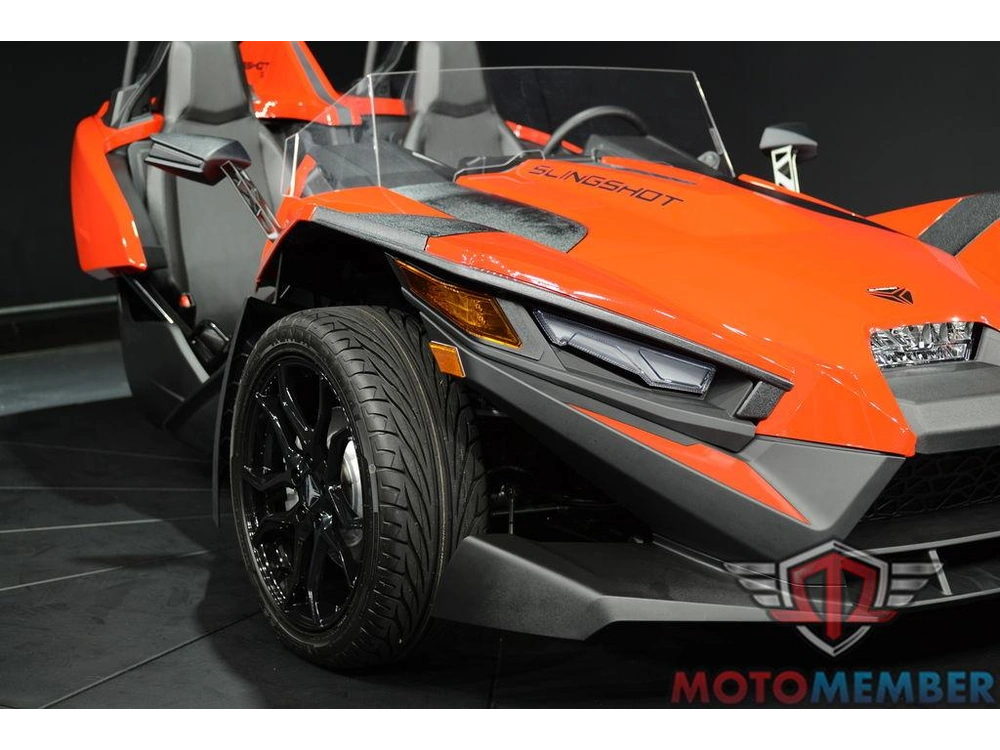 2025 Slingshot Slingshot® S Autodrive Slingshot Red alt
