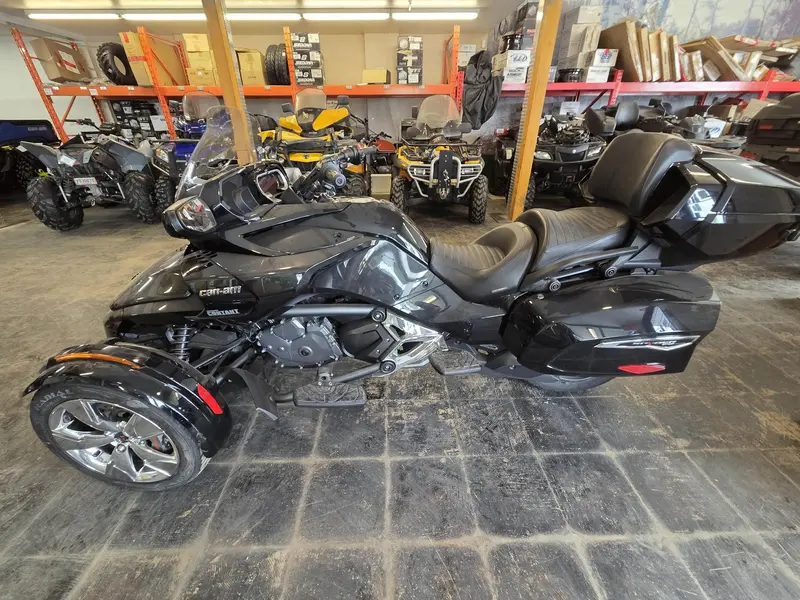 Can-Am SPYDER F3 LIMITED 1000 KM 2023