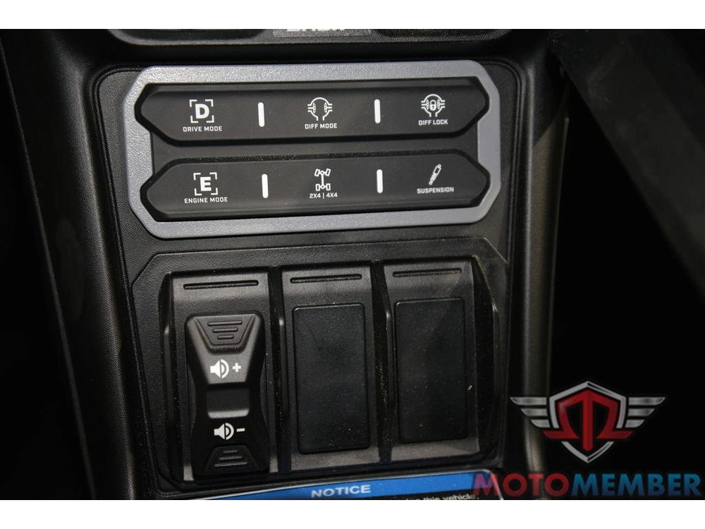 2026 Can-am Maverick R Max X Rc With Smart-shox alt