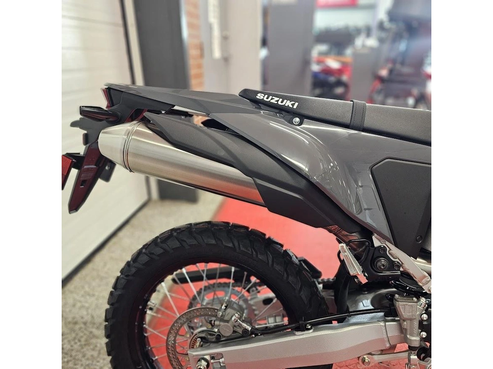 2026 Suzuki Dr-z 4s alt