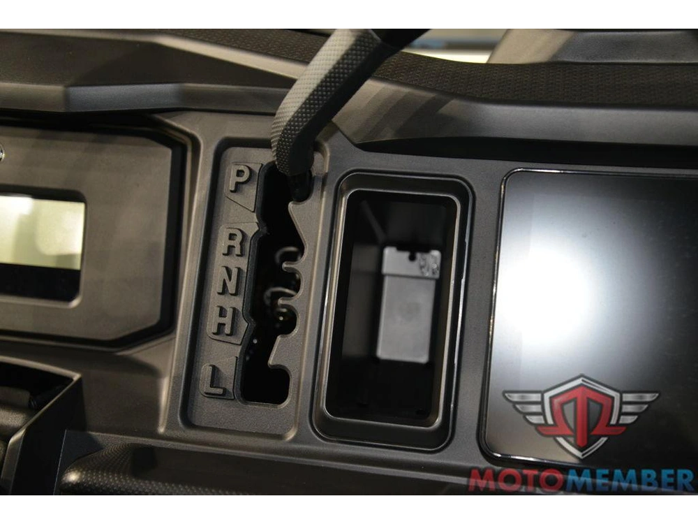 2026 Can-am Defender Max Xt Hd11 With 10.25 In. Infotainment alt