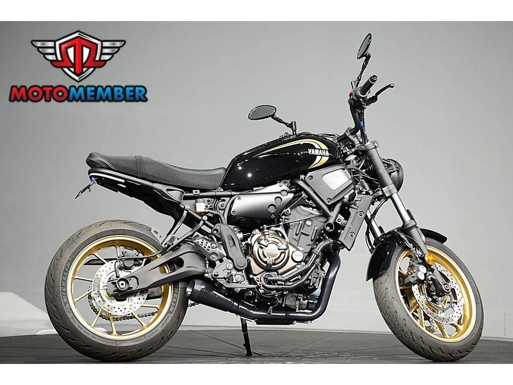 2025 Yamaha Xsr700 alt