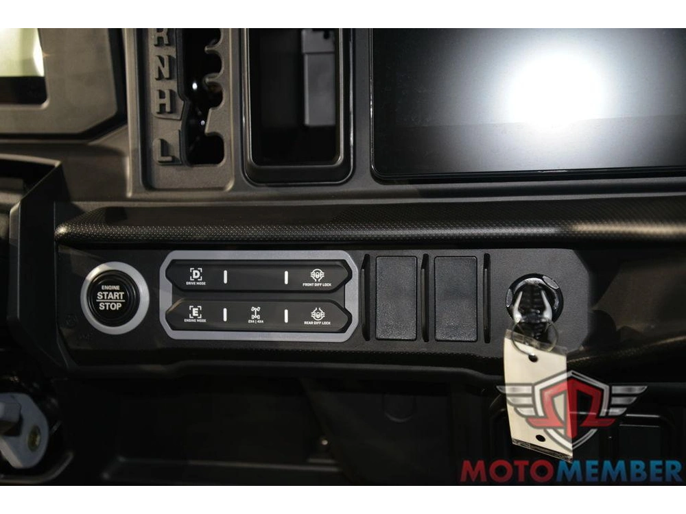 2026 Can-am Defender Max Xt Hd11 With 10.25 In. Infotainment alt