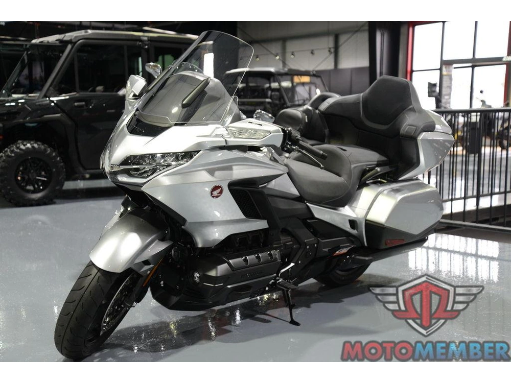 2025 Honda Gold Wing Tour 50th Anniversary alt