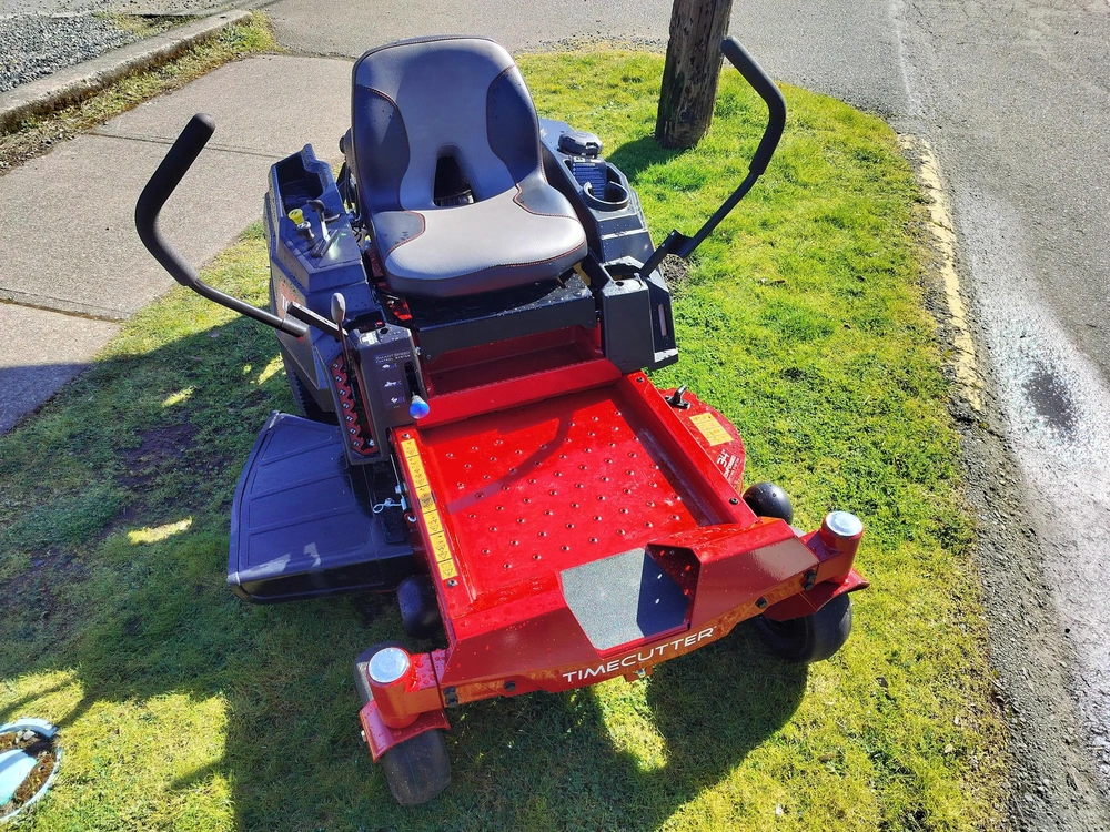 2026 Toro 77301 34" Residential Zero-turn alt