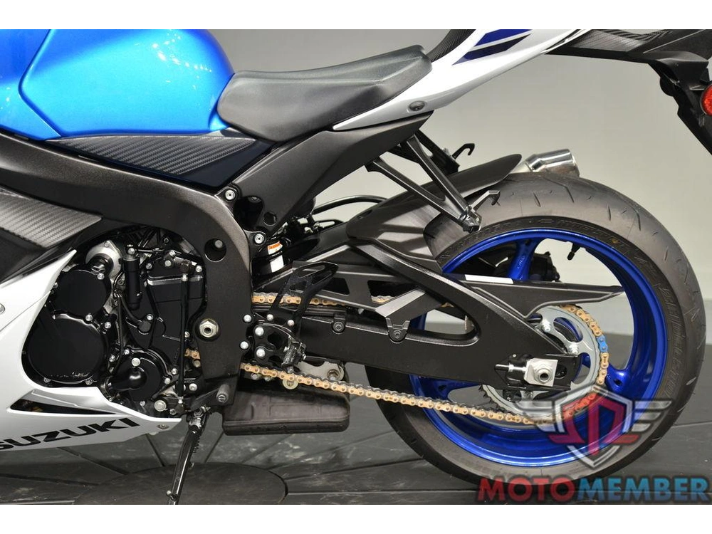 2024 Suzuki Gsx-r750z alt