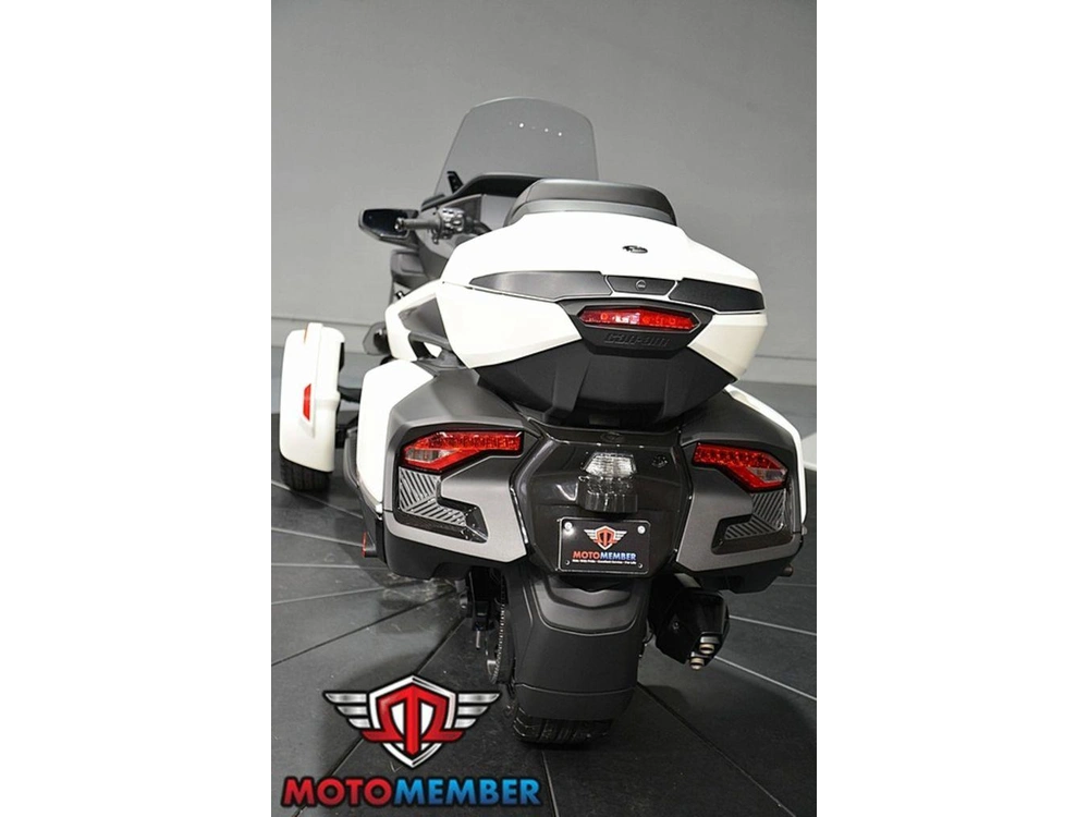 2026 Can-am Spyder Rt Sea-to-sky alt