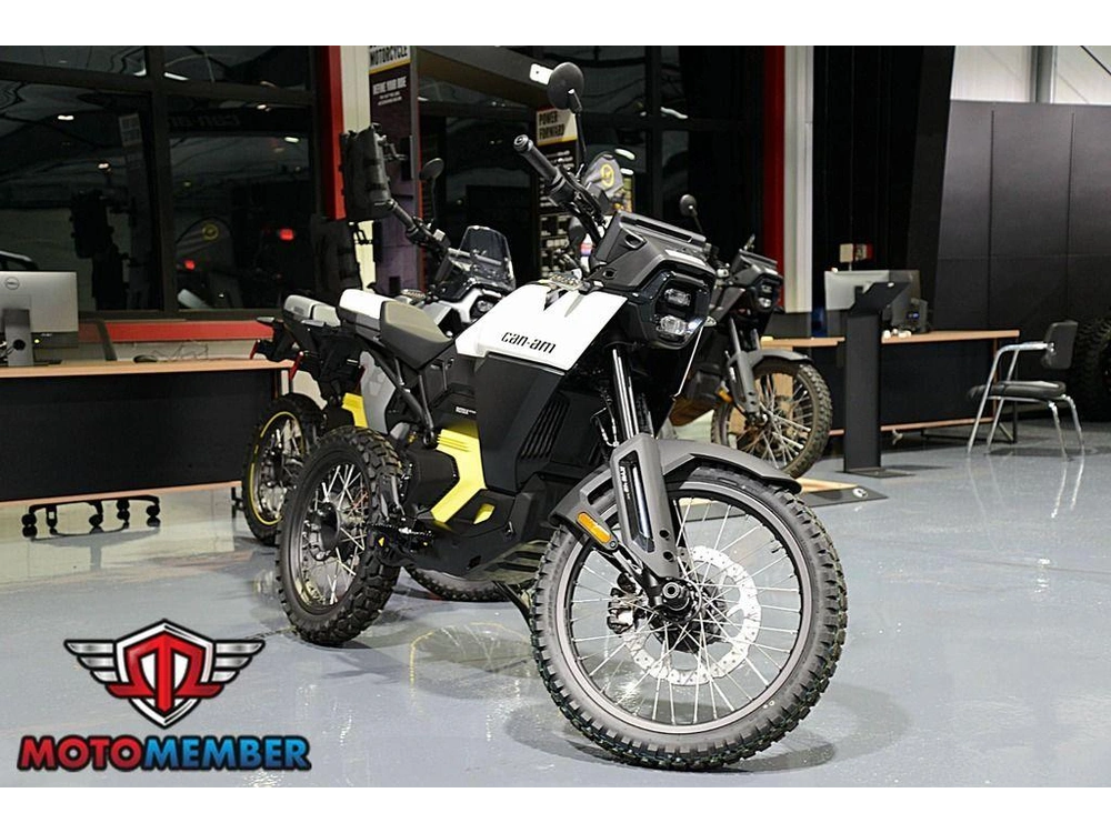 2025 Can-am Origin White alt