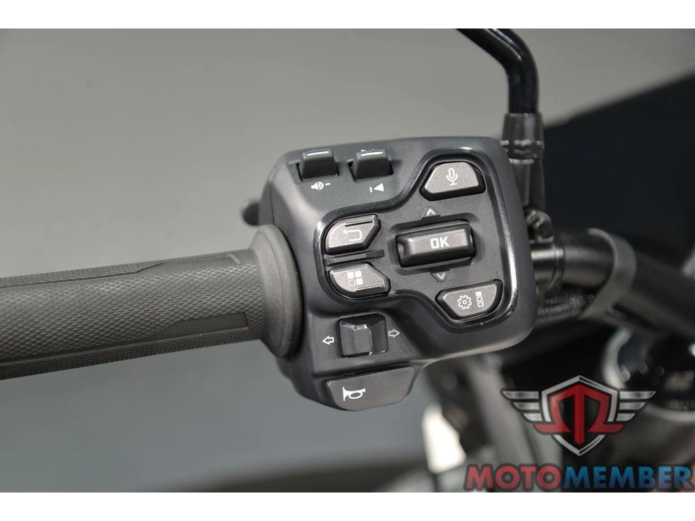 2025 Can-am Origin White alt