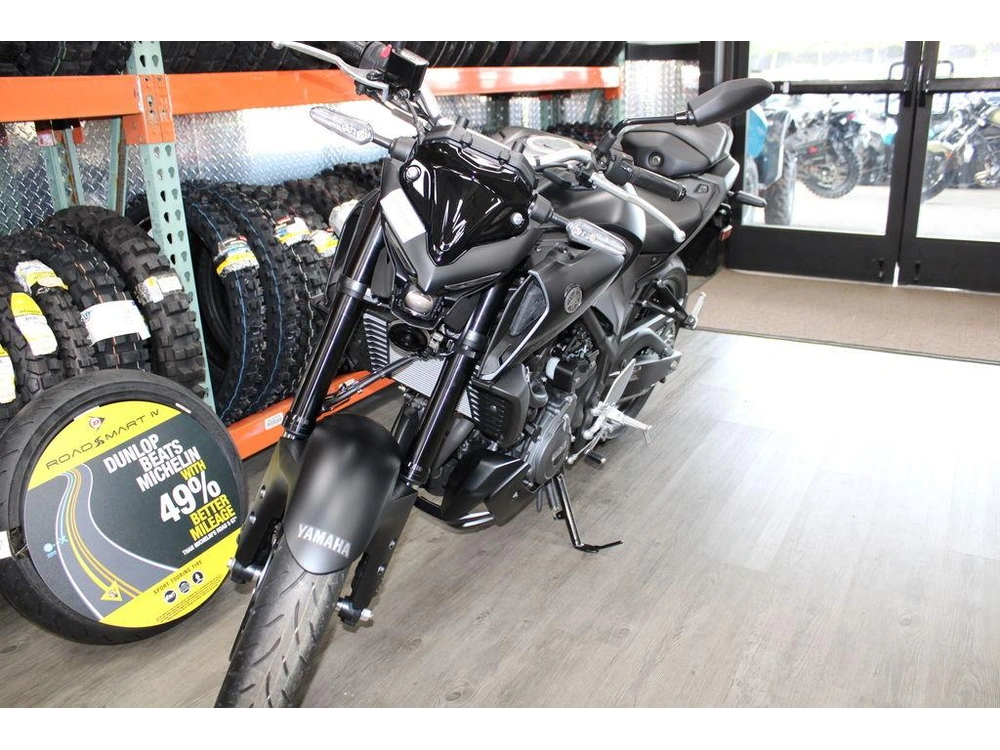 2025 Yamaha Mt-03 alt