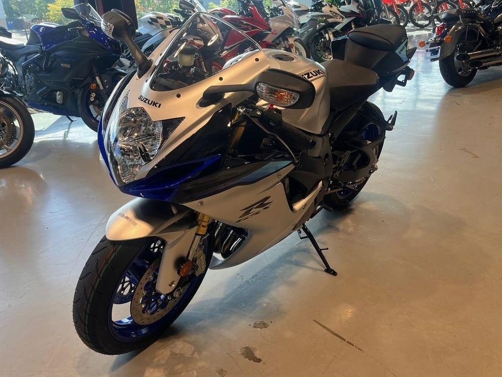 2026 Suzuki Gsx-r750 alt