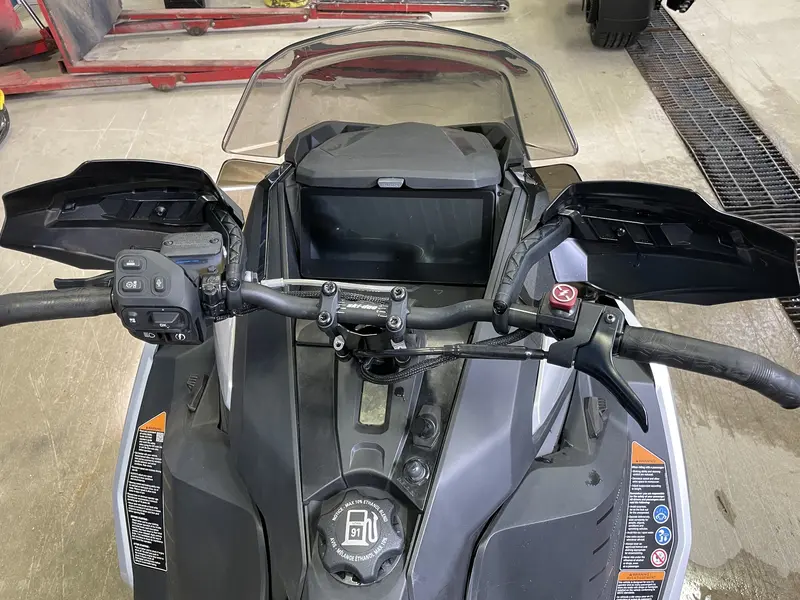 Ski-Doo MXZ X-RS 850 E-Tec Smartshox 2024