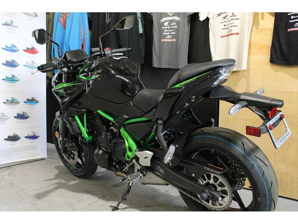 2025 Kawasaki Z650 Abs alt