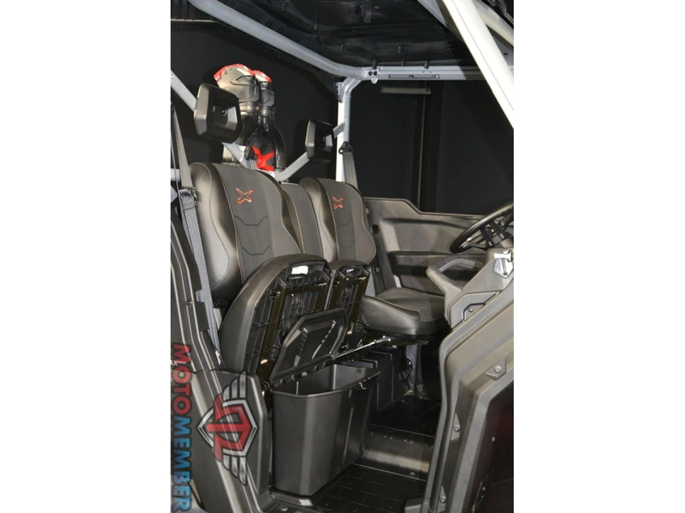 2025 Can-am Defender X Mr With Half-doors Hd10 Hyper Silver & Legion Red alt