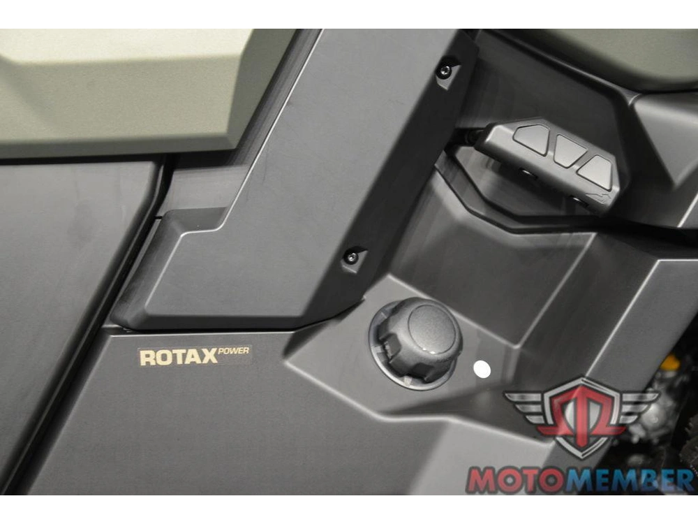 2026 Can-am Defender Max X Mr Hd11 With Half-doors alt