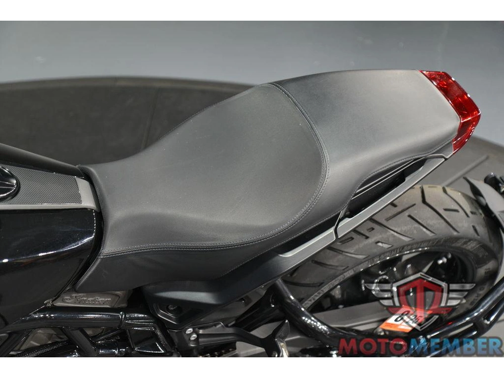 2019 Indian Motorcycle Ftr™ 1200 Thunder Black alt