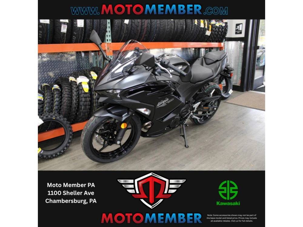 2026 Kawasaki Ninja® 500 Metallic Flat Spark Black alt