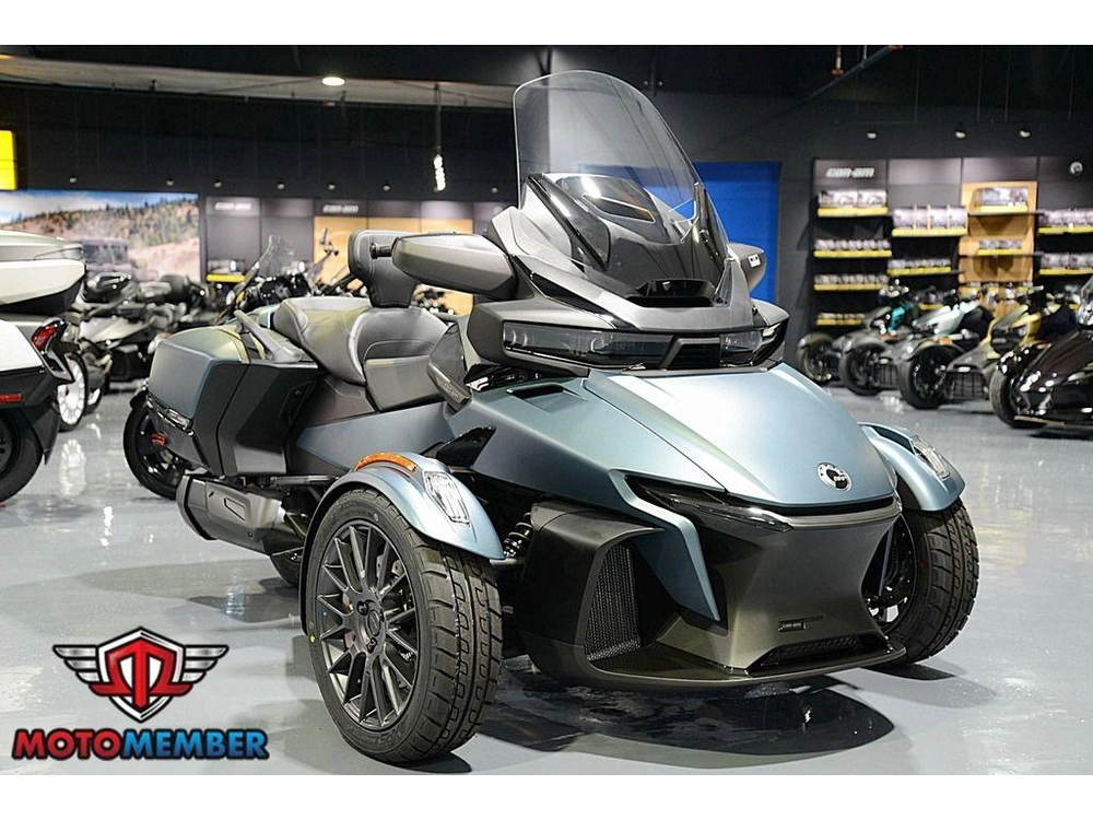 2026 Can-am Spyder Rt alt