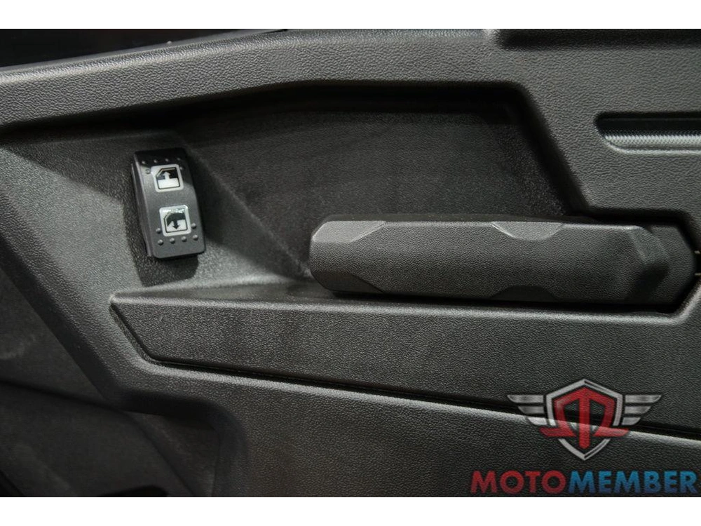 2025 Can-am Defender Limited Hd10 Desert Tan & Stealth Black alt