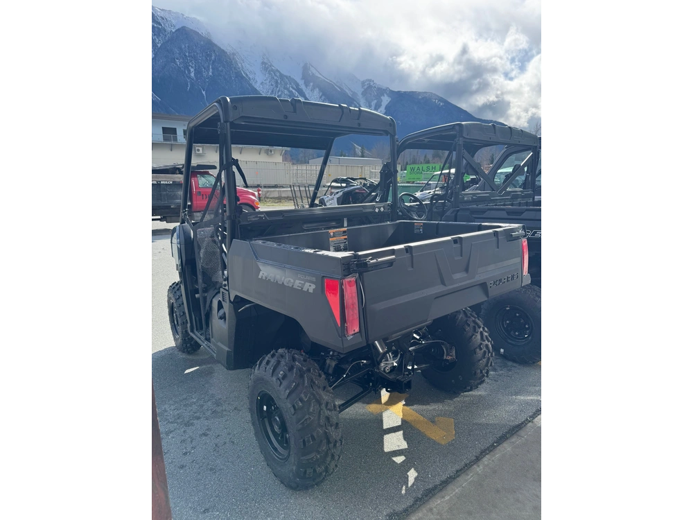 2026 Polaris Ranger 500 Stealth Gray *$107 Bi-weekly* alt