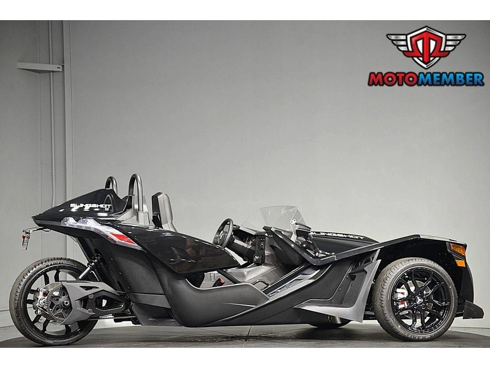 2025 Slingshot Slingshot® S Autodrive Jet Black alt