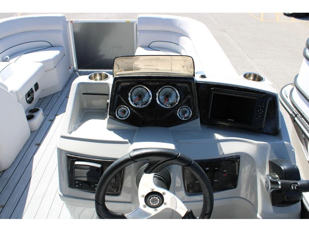 2024 Suncatcher Select 22rc alt