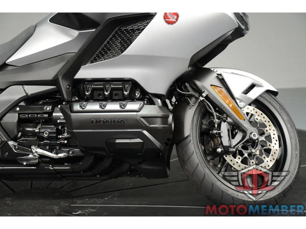 2025 Honda Gold Wing Tour 50th Anniversary alt